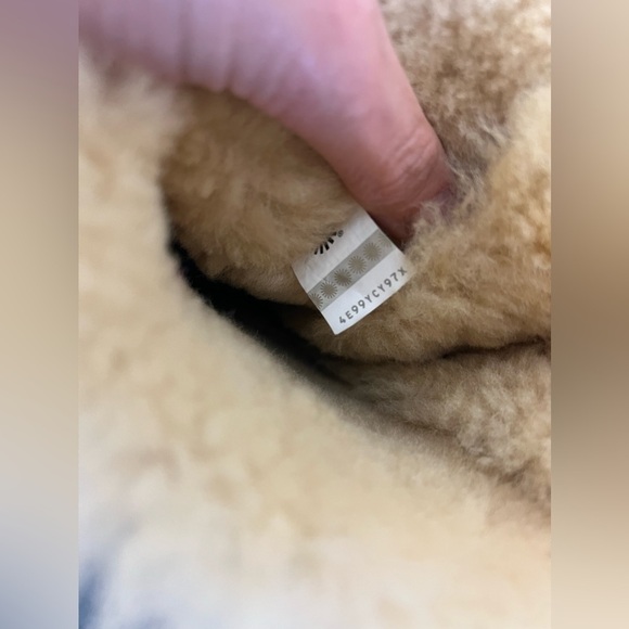 Bailey Bow Uggs size 3 girls chestnut - Picture 8 of 12